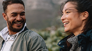 Couple outdoors (simple)