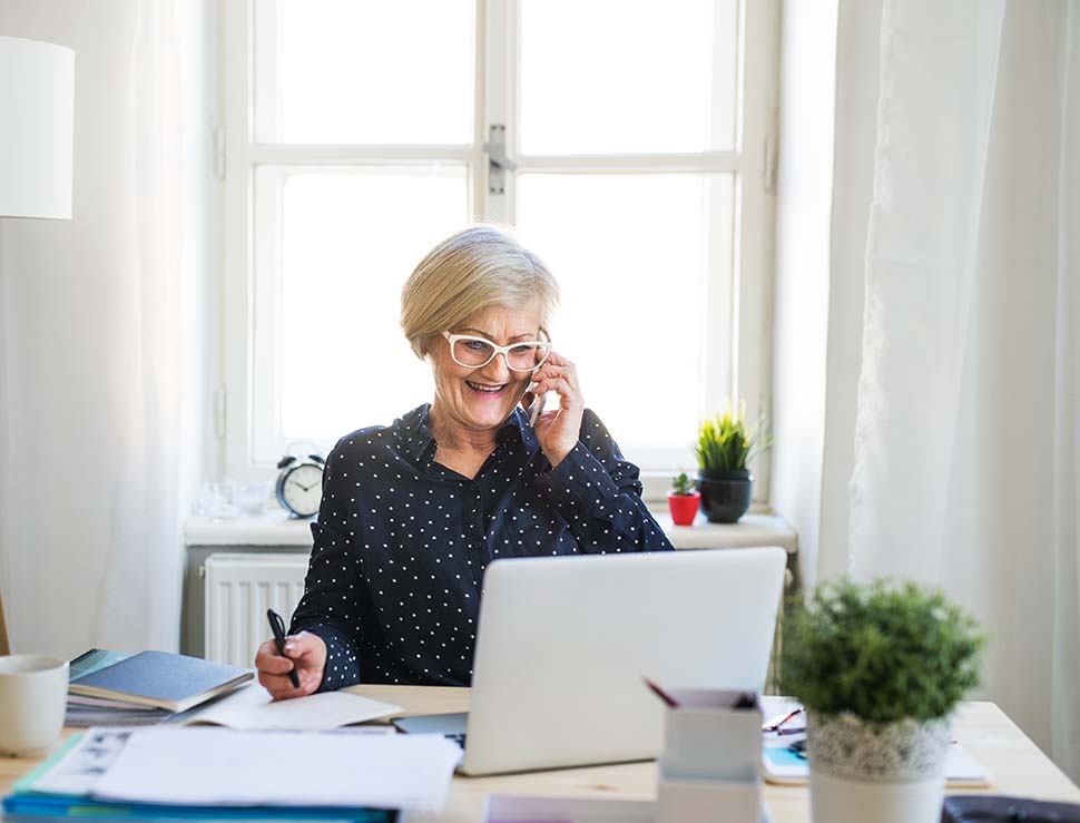 Women on the phone
